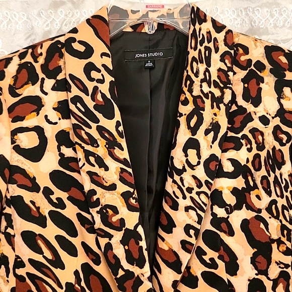 FLASH SALE! Jones Studio Leopard Blazer, Shawl Collar, Pockets, Single Button, 6 - Picture 3 of 10
